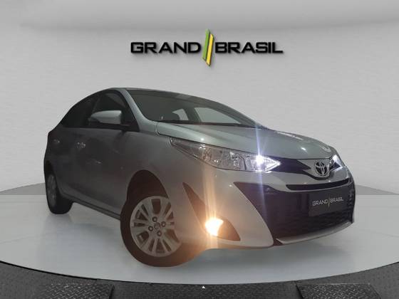 TOYOTA YARIS 1.3 16V FLEX XL MANUAL TOYOTA YARIS 1.3 16V FLEX XL MANUAL